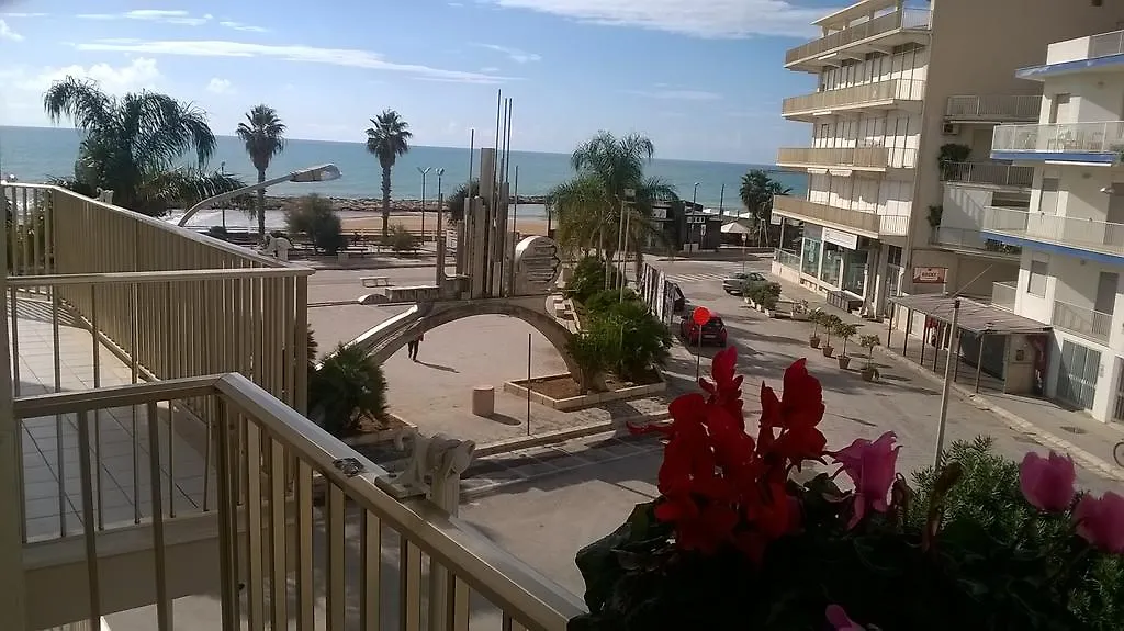 Matisse Marina Apartment location